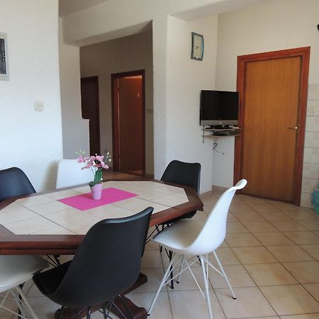 Apartment Nela Bale Kültér fotó